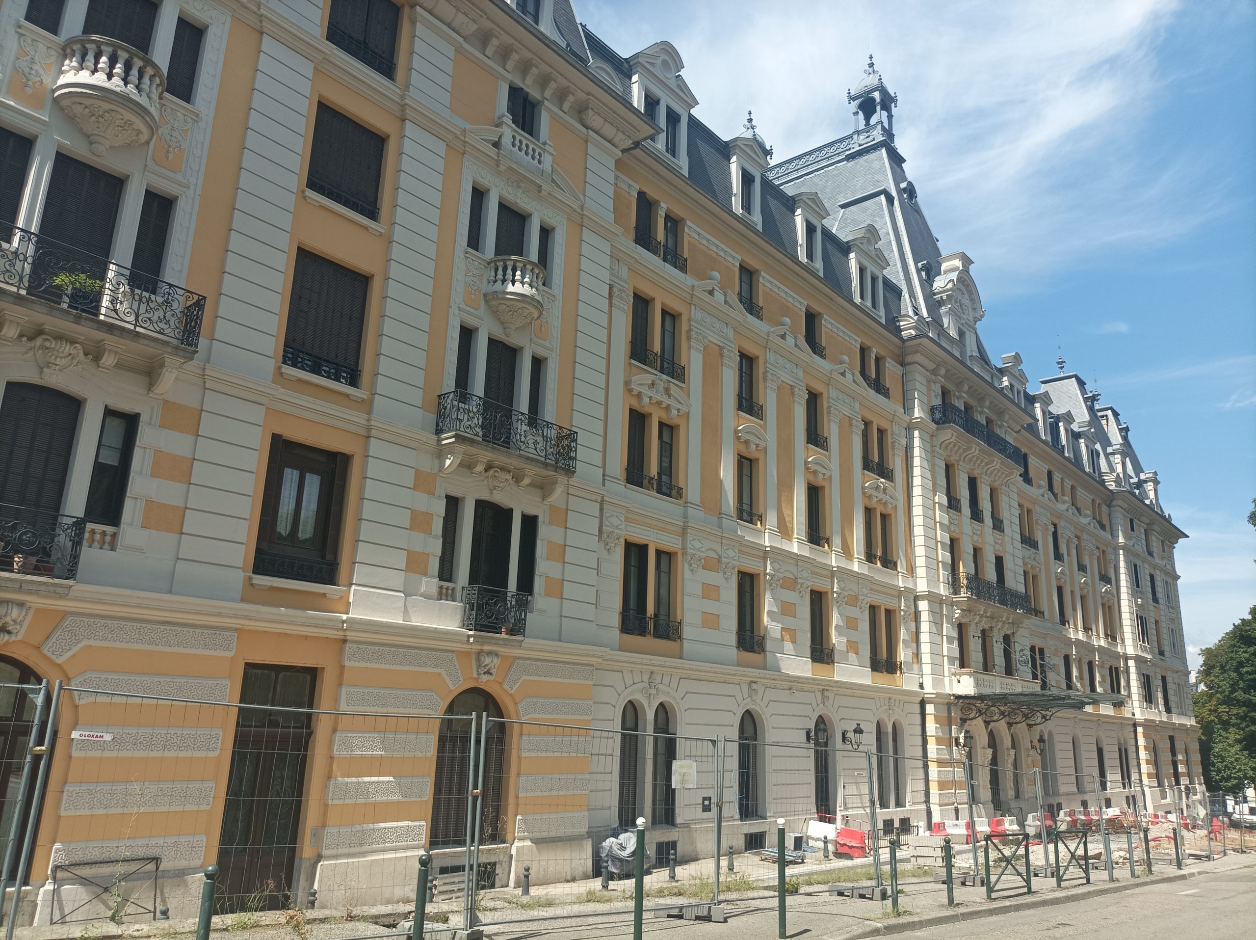 Guided tour in Aix-les-Bains, Romain Bouchaud