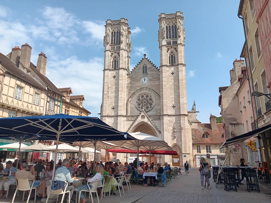 Chalon-sur-Saône Tour Guide, Romain Bouchaud,The cathedral of Chalon-sur-Saône