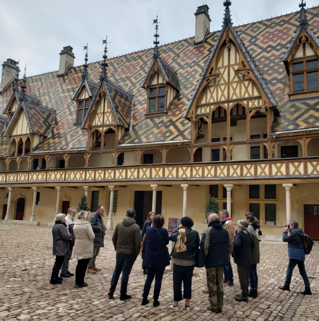 The Hospices of Beaune, Tour guide in Beaune
