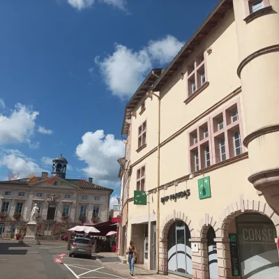 Opastettu kierros Tournuksessa – 2 tuntia