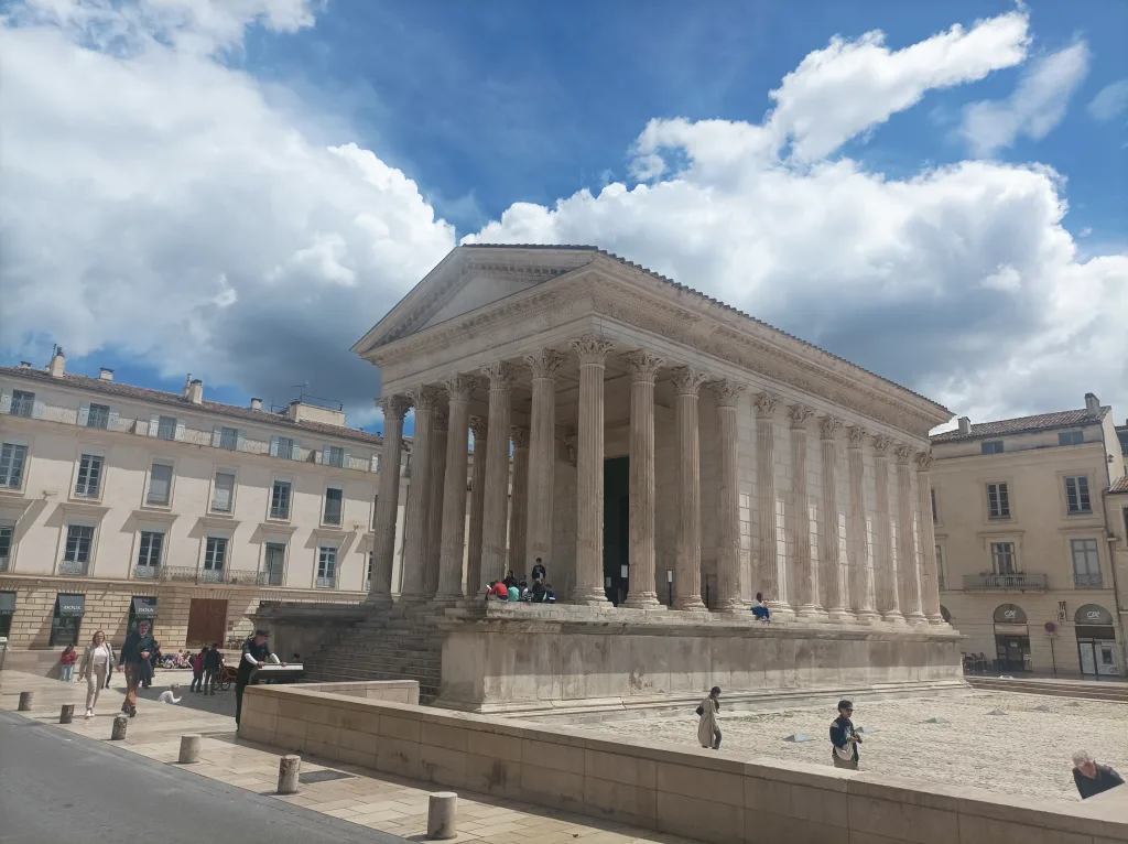 Read more about the article Visit Nîmes