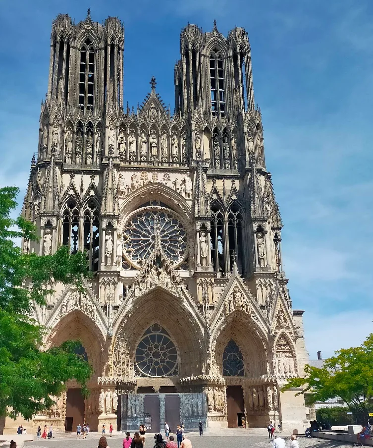 Guided tour in Reims – 2 hours - Image 12