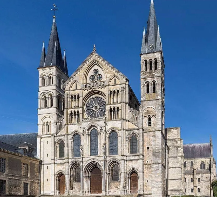 Guided tour in Reims – 2 hours - Image 8