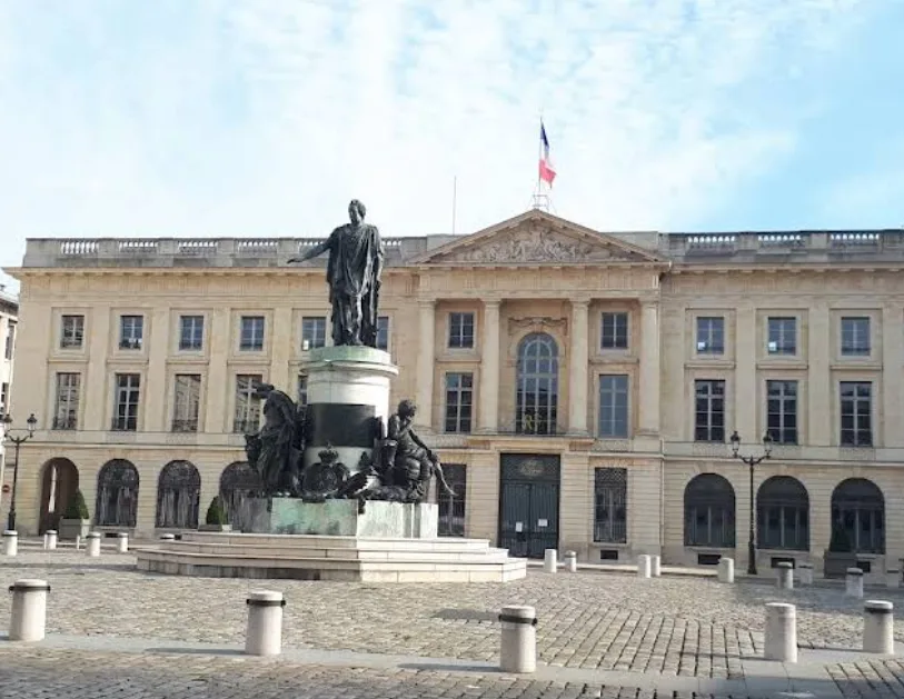 Guided tour in Reims – 2 hours - Image 3
