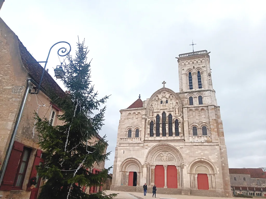 Guided tour in Vézelay, Romain Bouchaud
