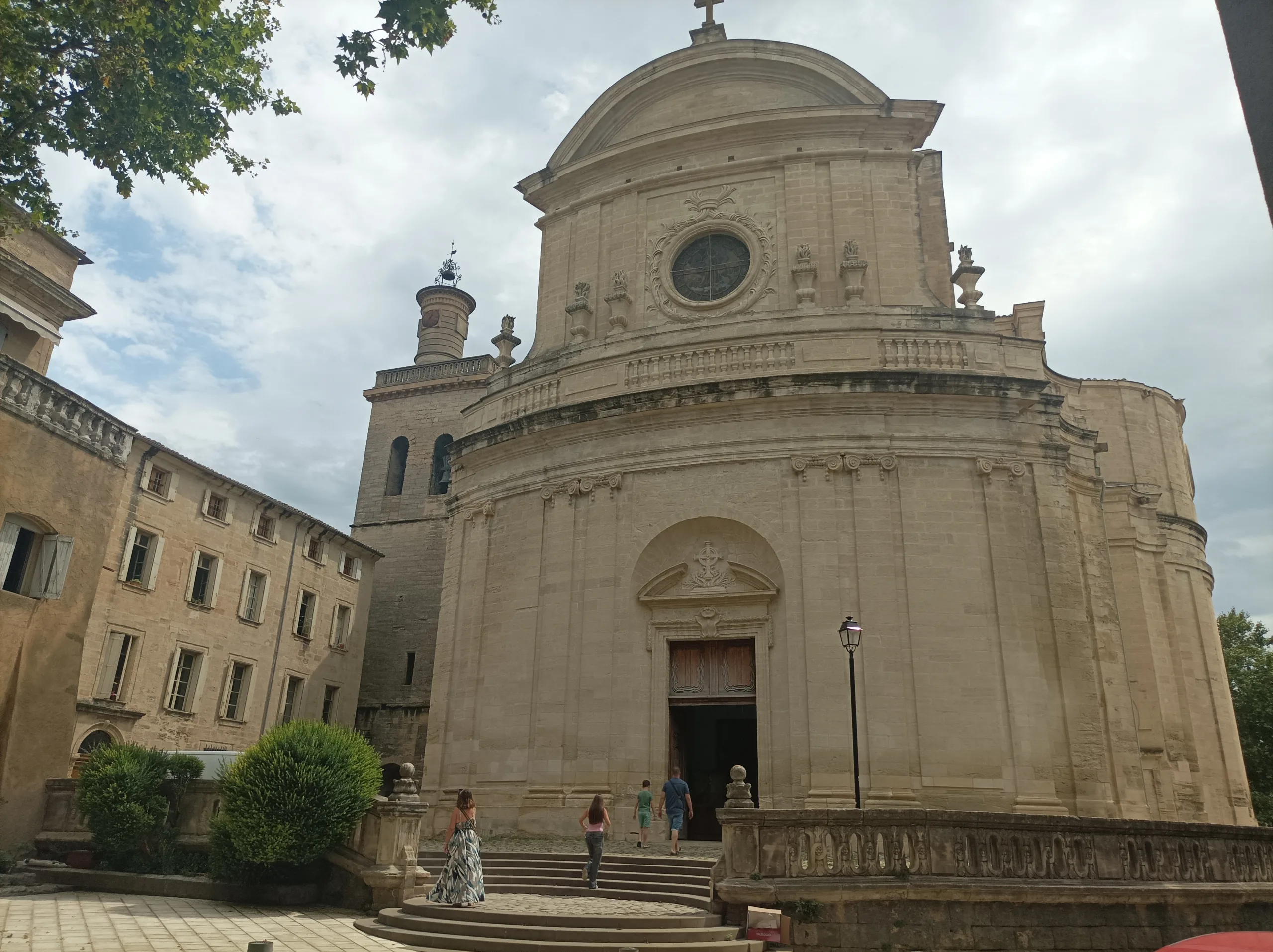 Guided tour in Uzès, Romain Bouchaud